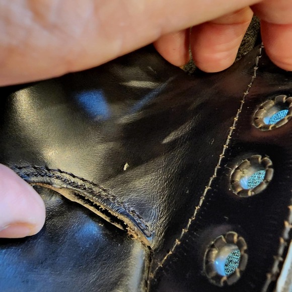 Dr. Martens Vintage MIE 8304 - Picture 9 of 13